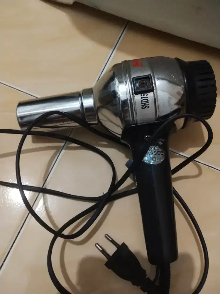 Dijual hair dryer / pengering rambut, Merk Sayota