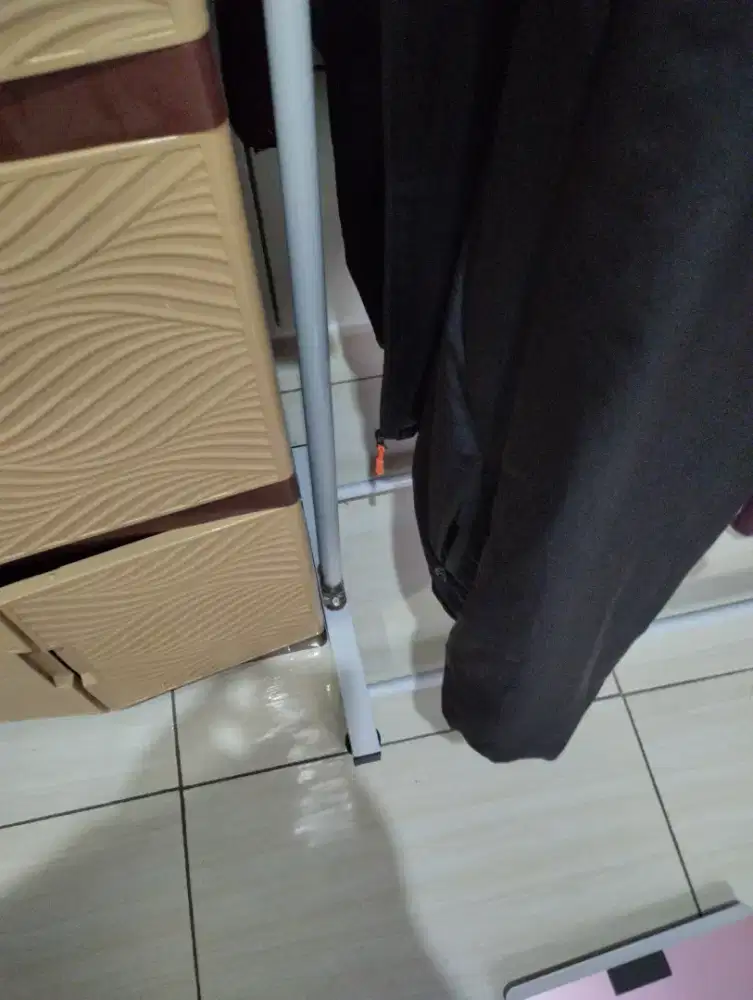 Gantungan baju 2 tingkat