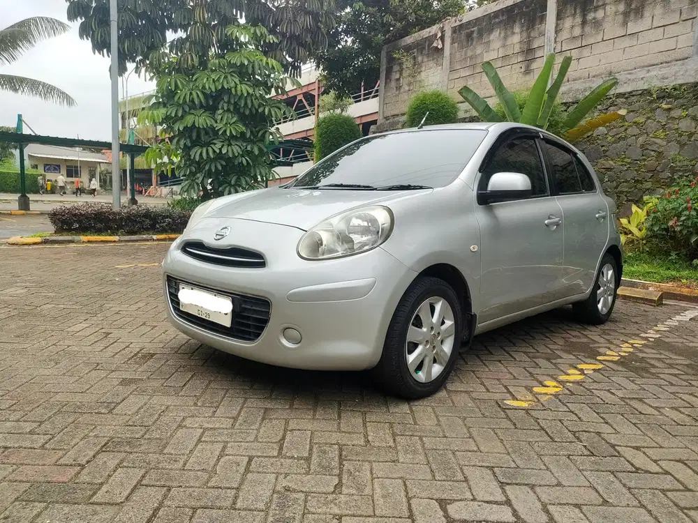 Nissan March 2013 Bensin