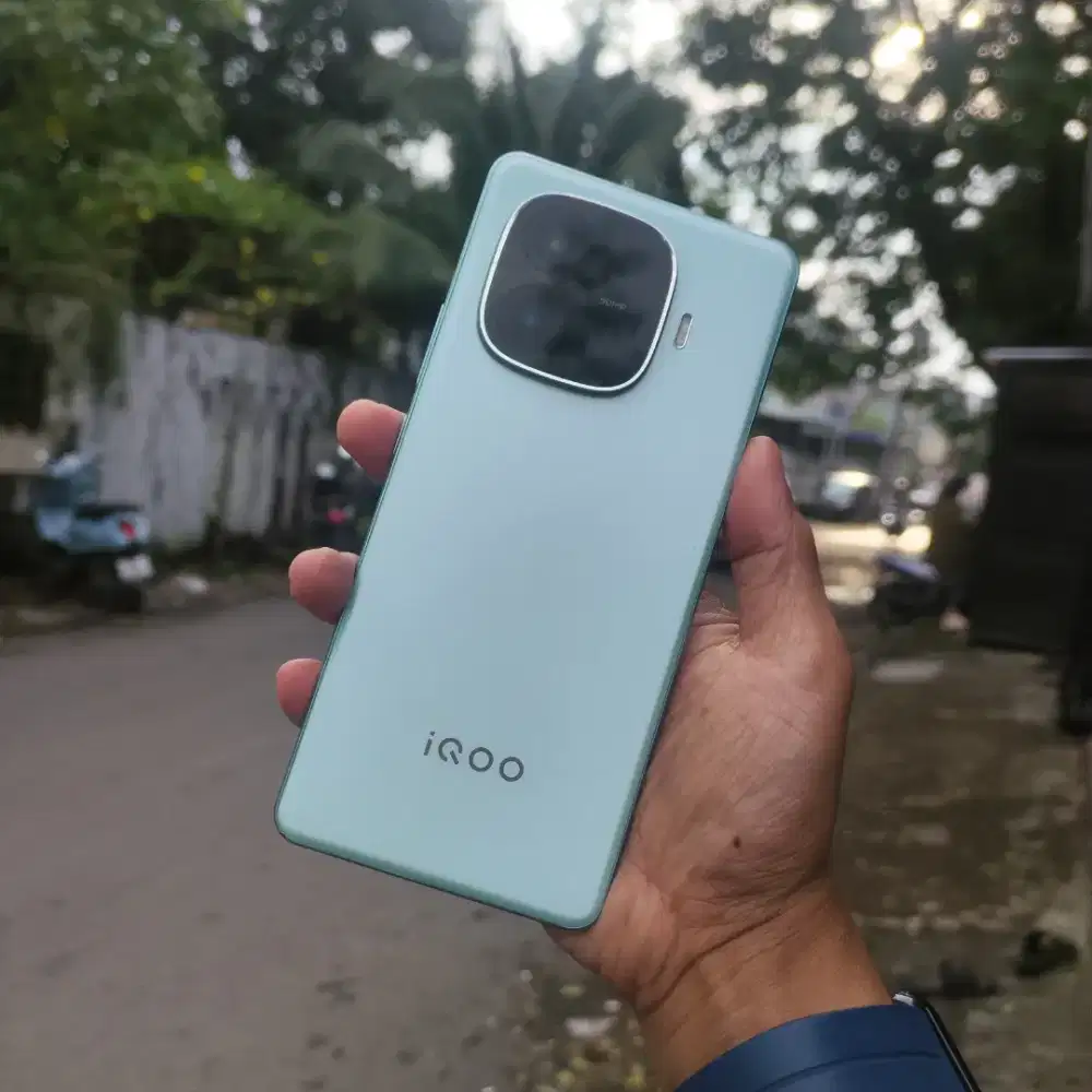 Iqoo Z9 5G ram 8/256GB normal lengkap dos cas silikon