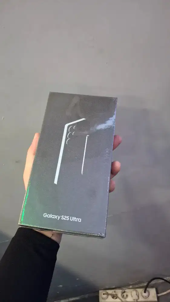 SAMSUNG GALAXY S25 ULTRA 12/256GB MASIH READY‼️ GARANSI RESMI SEIN‼️
