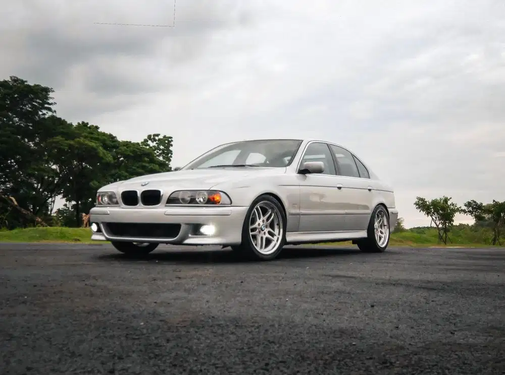 +- 85jt Modif & Peremajaan | BMW E39 530i | M Parallel | 2001 |