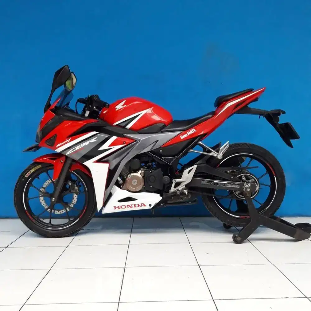 Di jual cepat motor CBR
