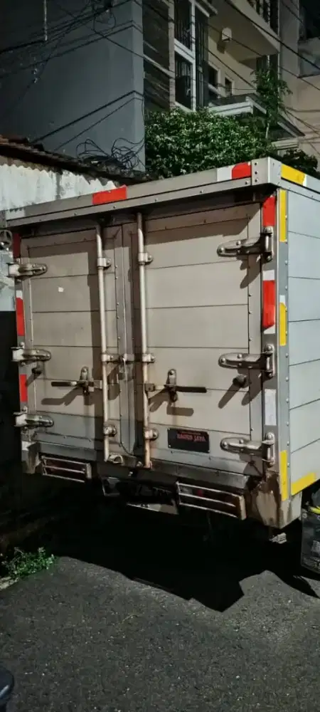 lowongan capster kapster tukang cukur hairstylist salon barber