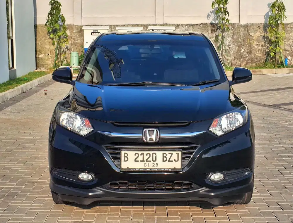 Honda HR-V E 1.5 AT 2017 Hitam