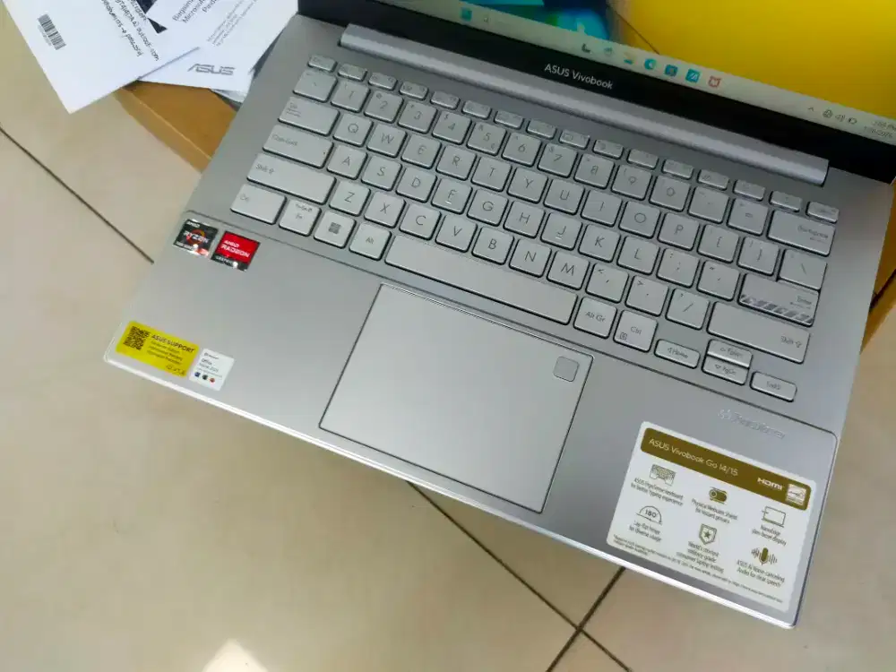 Dijual laptop Asus Vivobook GO A1404F AMD Ryzen 3-7320 Ram 8GB DDR5