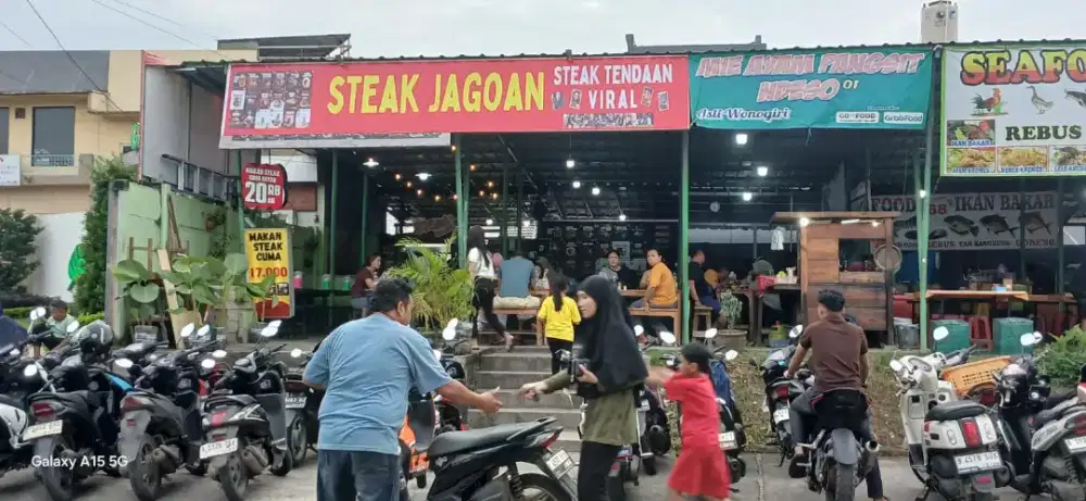 Dibutuhkan crew bagian dapur outlet steak