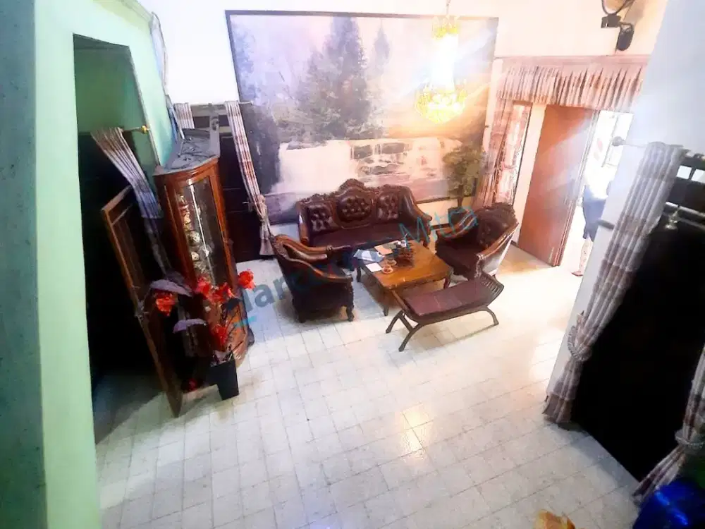 JUAL RUMAH CONDET 2 LT FULLY FURNISHED CARPORT 3 MOBIL