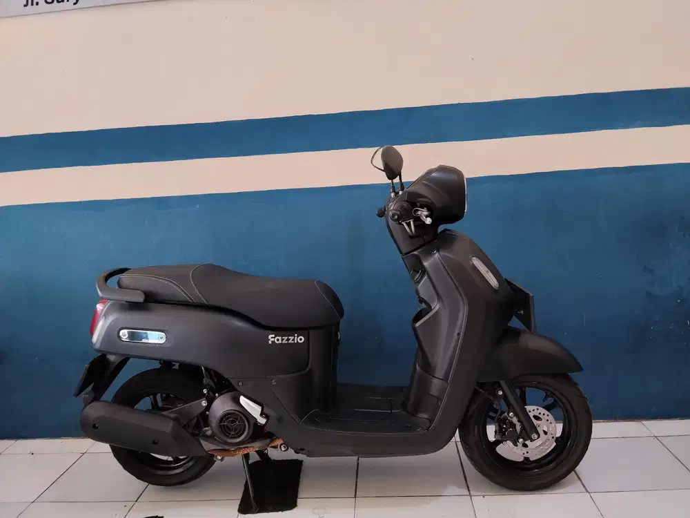 (A) yamaha fazzio lux hybrid 2022 super mulus