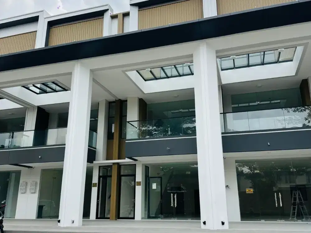 Studioloft 3 Lantai Fasad Mewah Free AC Hadap Jalan Boulevard Gading Serpong Potensi Sewa Tinggi