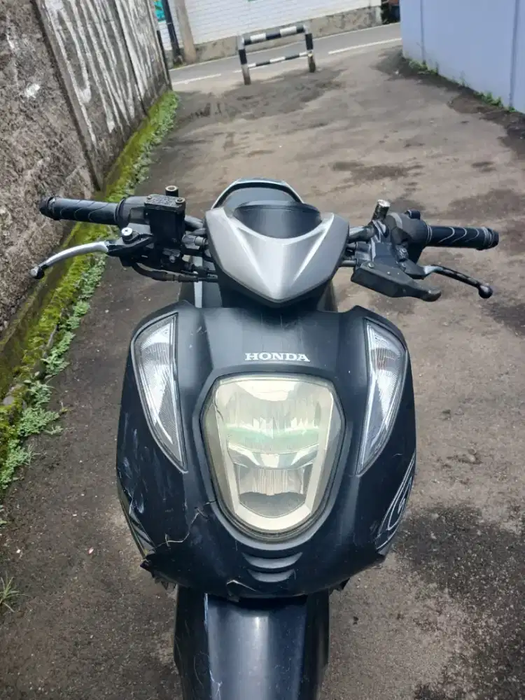 Motor Honda Genio 2021 hitam tangan 1 dari baru
