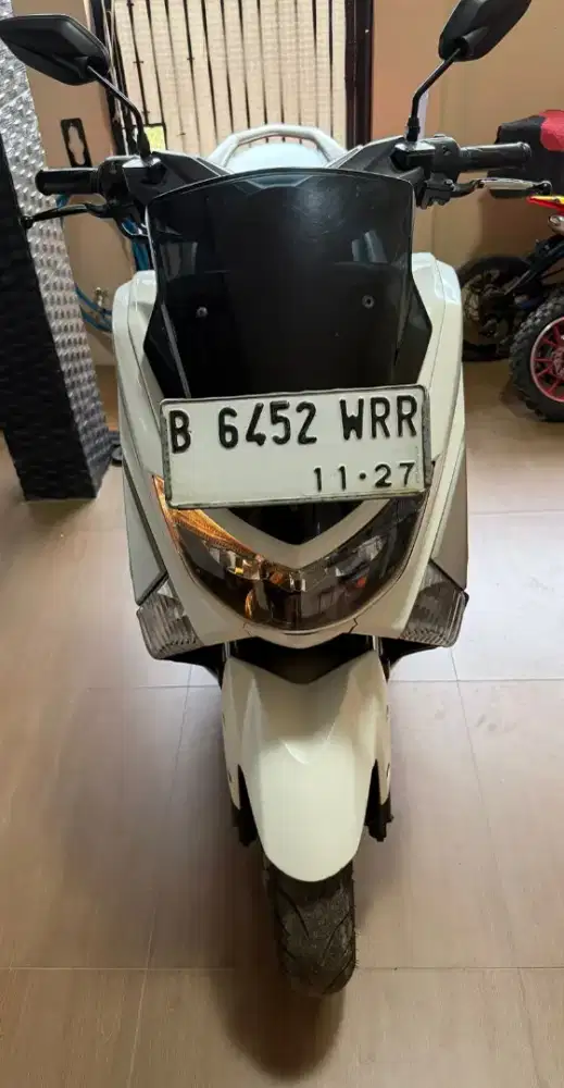 Nmax 155 Warna Putih  Tahun 2017
