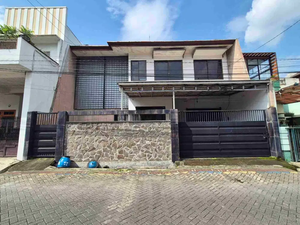 Runah Kost Murah Area Perumahan Borobudur Agung Suhat 14 Kamar