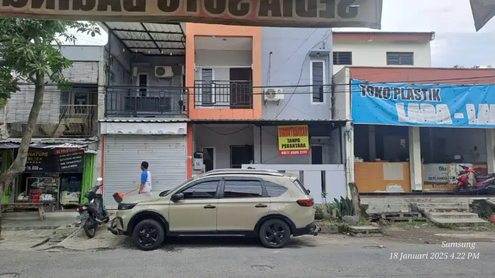 Di Sewakan Rumah 2 lantai 3 kamar tidur terdapat Ac