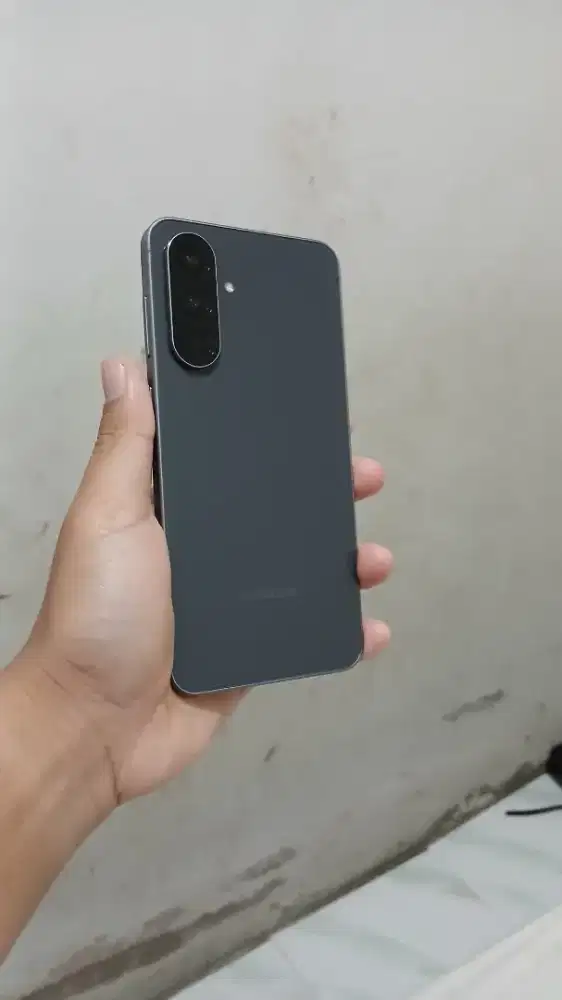 Samsung A56 5G.Ram 12/256 .