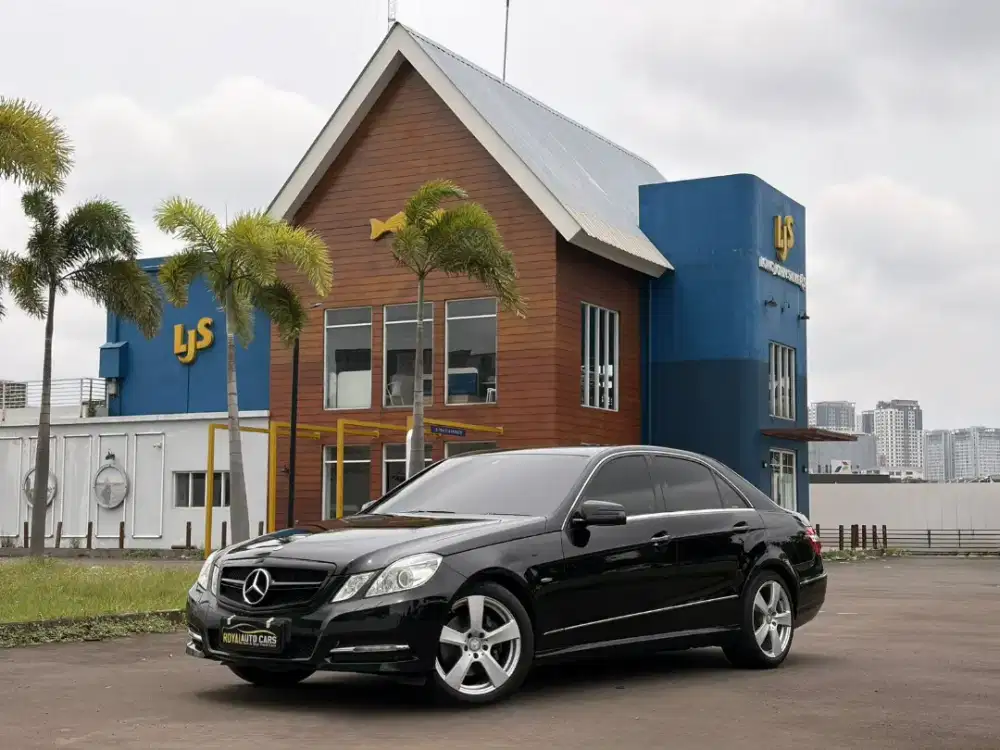 CASH/KREDIT MURAH Mercedes-Benz E250 AVG AT 2012 PAJAK PANJANG