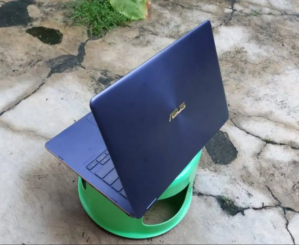 Laptop Asus Zenbook UX370UA