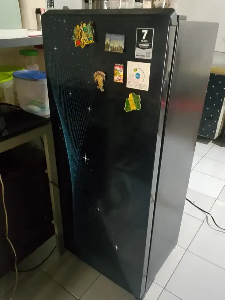 Kulkas bekas satu pintu