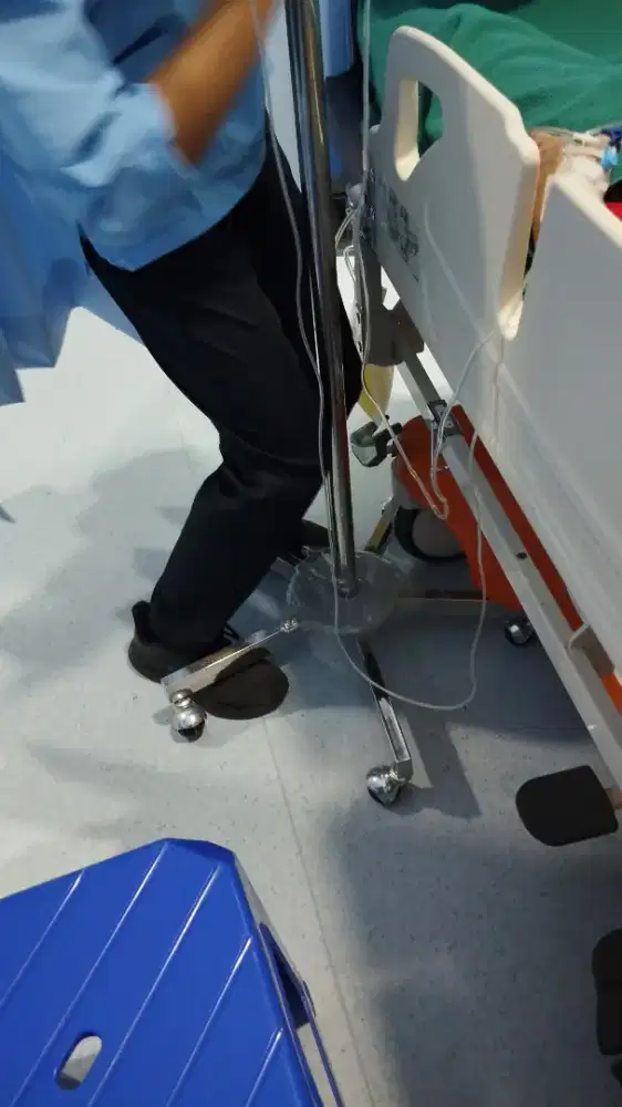 Pengasuh Lansia & Anak