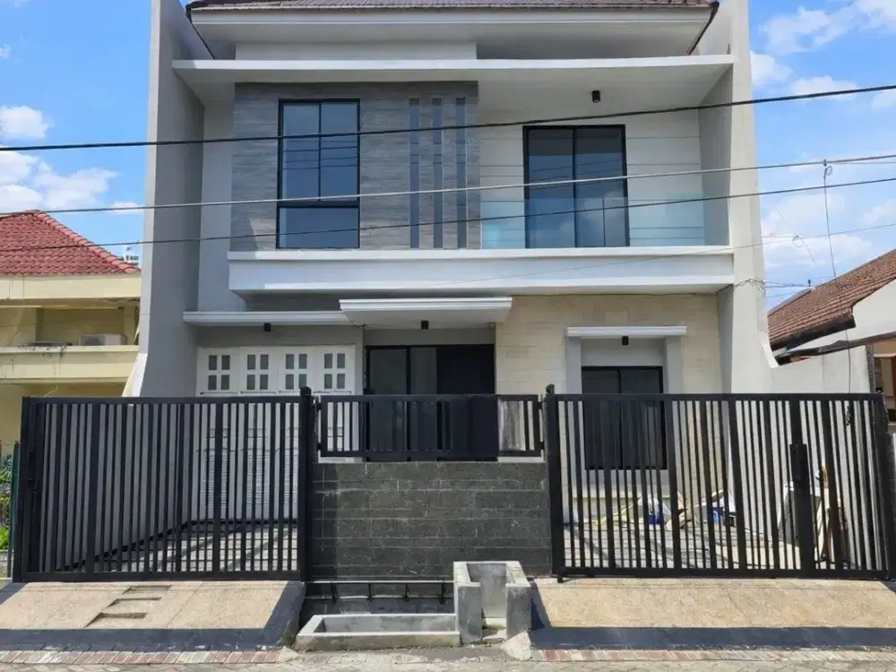 Rumah Manyar Kertoadi