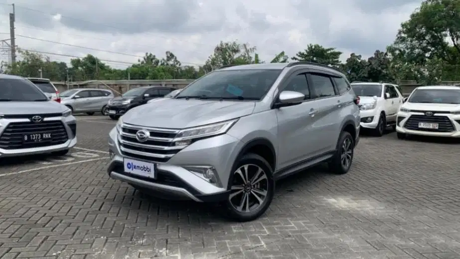 DP MURAH - Daihatsu Terios 1.5 R Bensin-AT 2021 Silver
