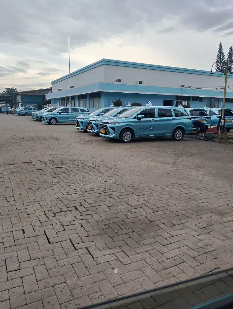 Lowongan Driver Taxi Blue Bird
