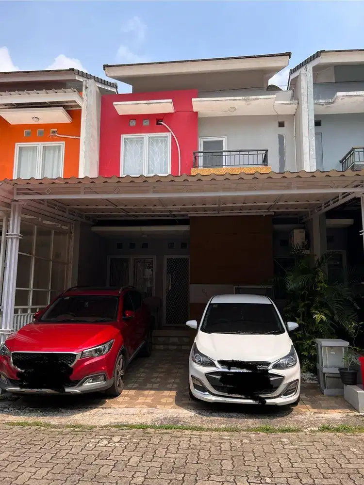 Rumah 2 Lantai Minimalis, SHM, Listrik 3500 Watt, dan Bebas Banjir