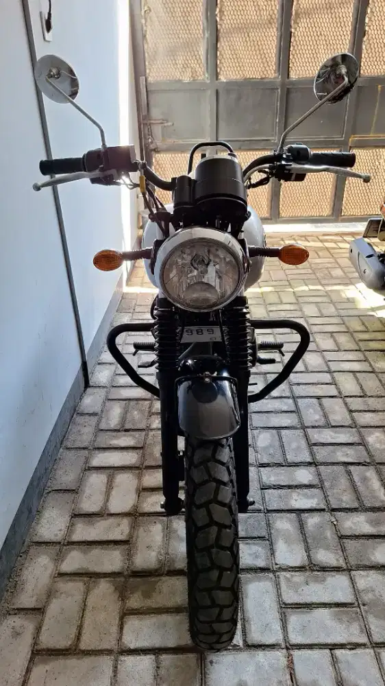 Kawasaki W175 Super Mulus Istimewa