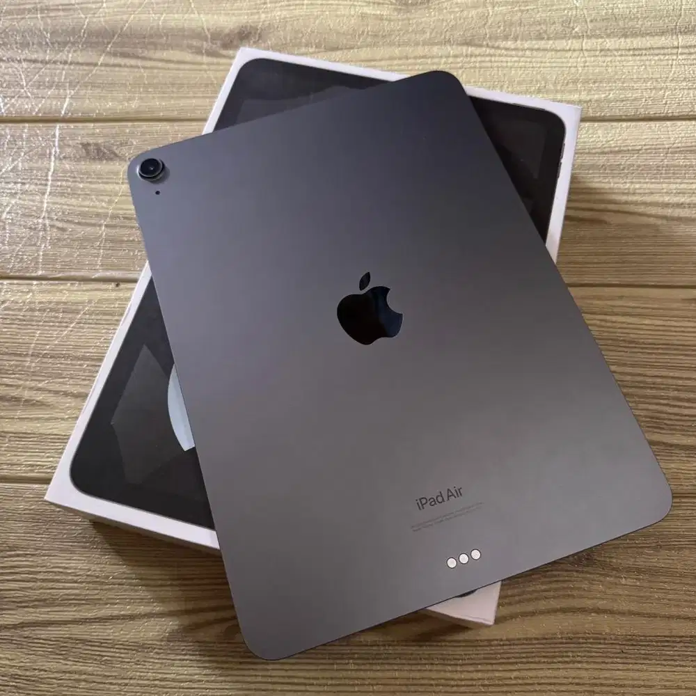 Ipad air 5 M1 64gb wifi only Like new Garansi ON bisa COD