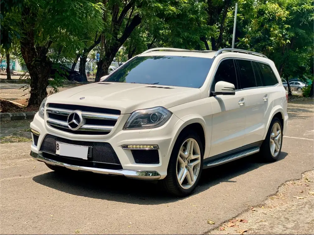MERCEDES BENZ GL400 AT PUTIH 2014