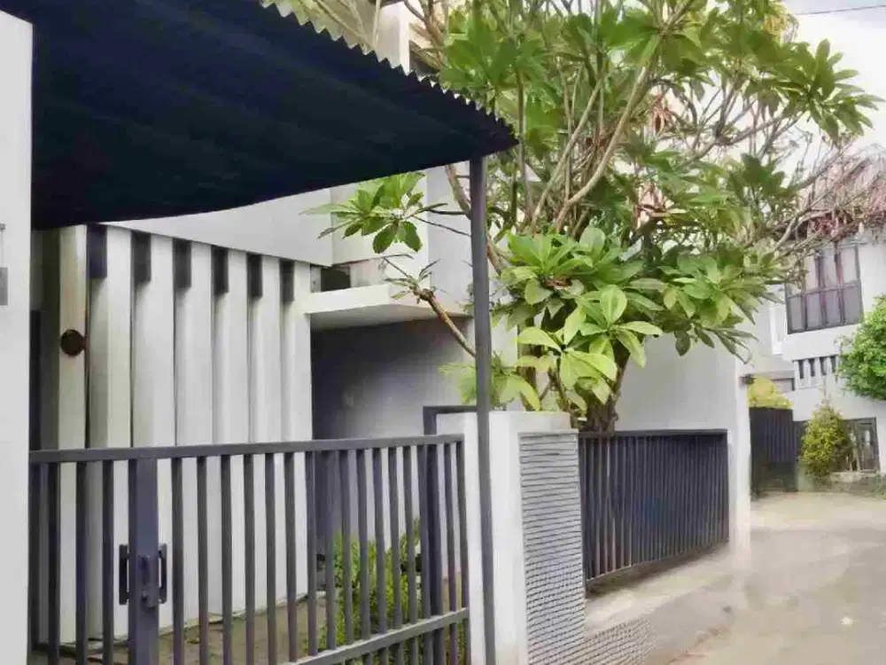 Rumah Nyaman One Gate di Batubidak Kerobokan