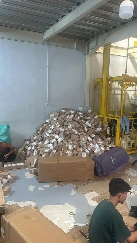 Lowongan Kerja Loker Picker ambil resi , Packing