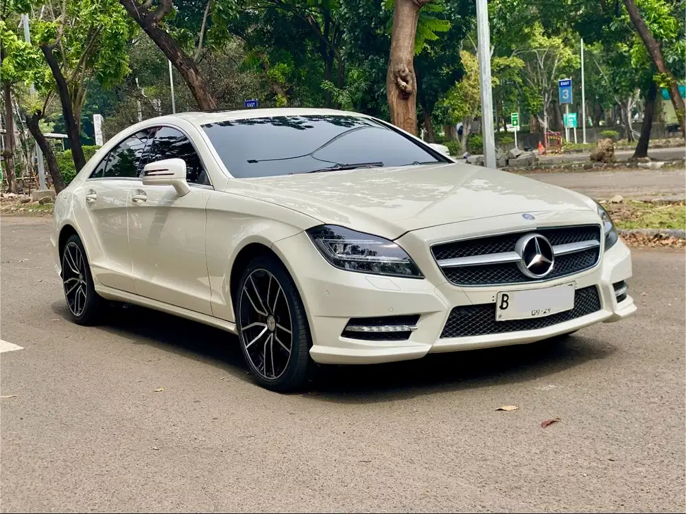 MERCEDES BENZ CLS350 AT PUTIH 2013
