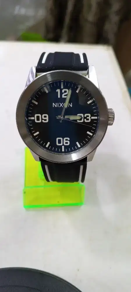 jam tangan NIXON