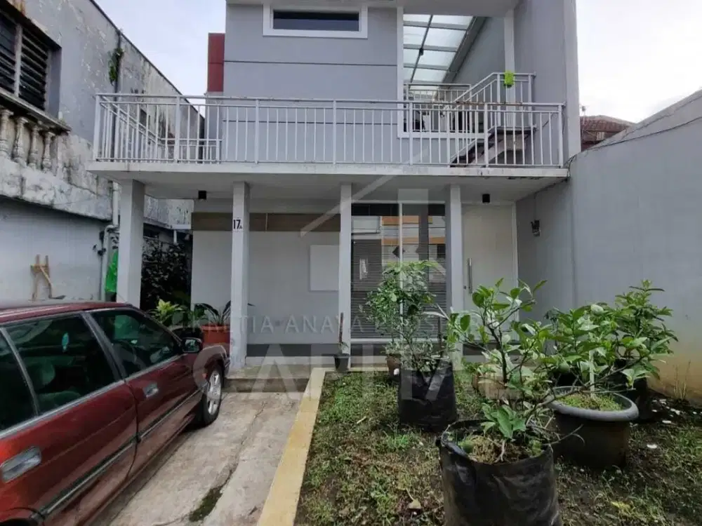 RUMAH MINIMALIS MODERN 2 LANTAI SEMI FURNISHED DAN LOKASI STRATEGIS DI SAYAP SETIABUDI