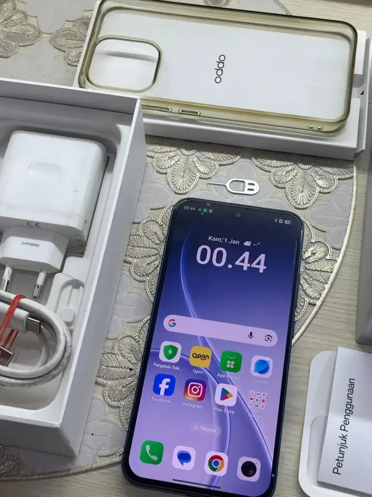 oppo reno 15F 5G ram 8/256 fullset