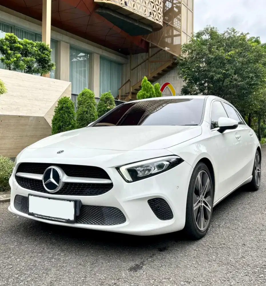 MURAH CASH. Mercedes Benz A200 MBUX AMG 2020 cla200 hb 2019