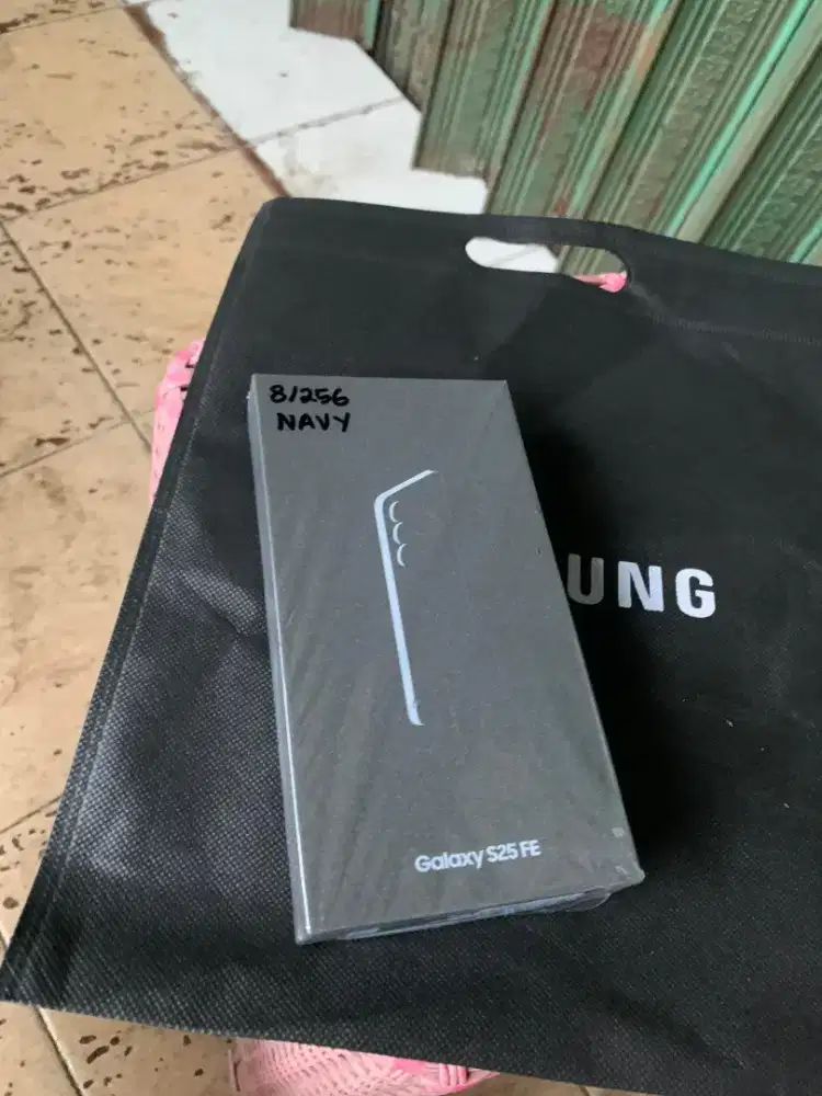 SAMSUNG S25 FE Open Box!