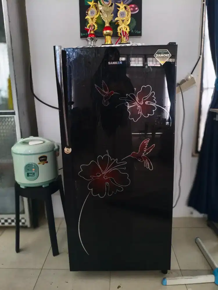 Kulkas sanken pemakaian pribadi