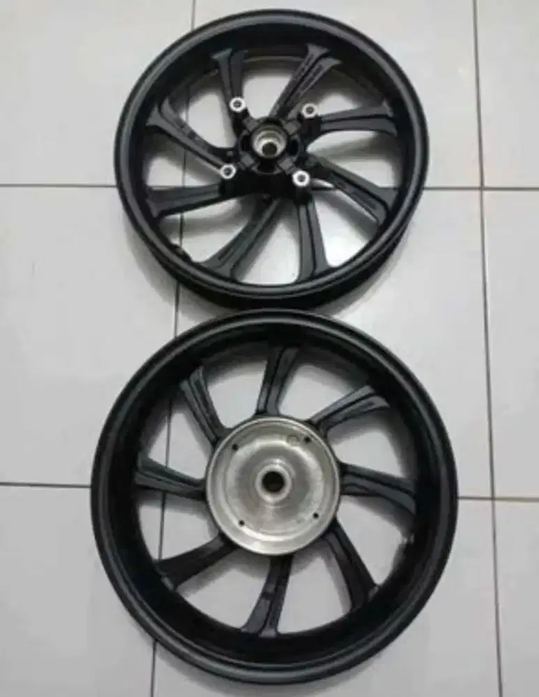 Velg Pelek PCX 150 CBS original bekas