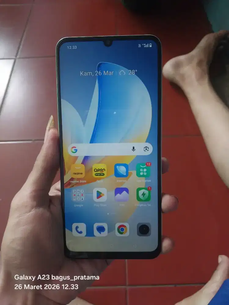 bantuin tmen mau jual realme note 70 4+8/128 fullsett msih mulus bgtt