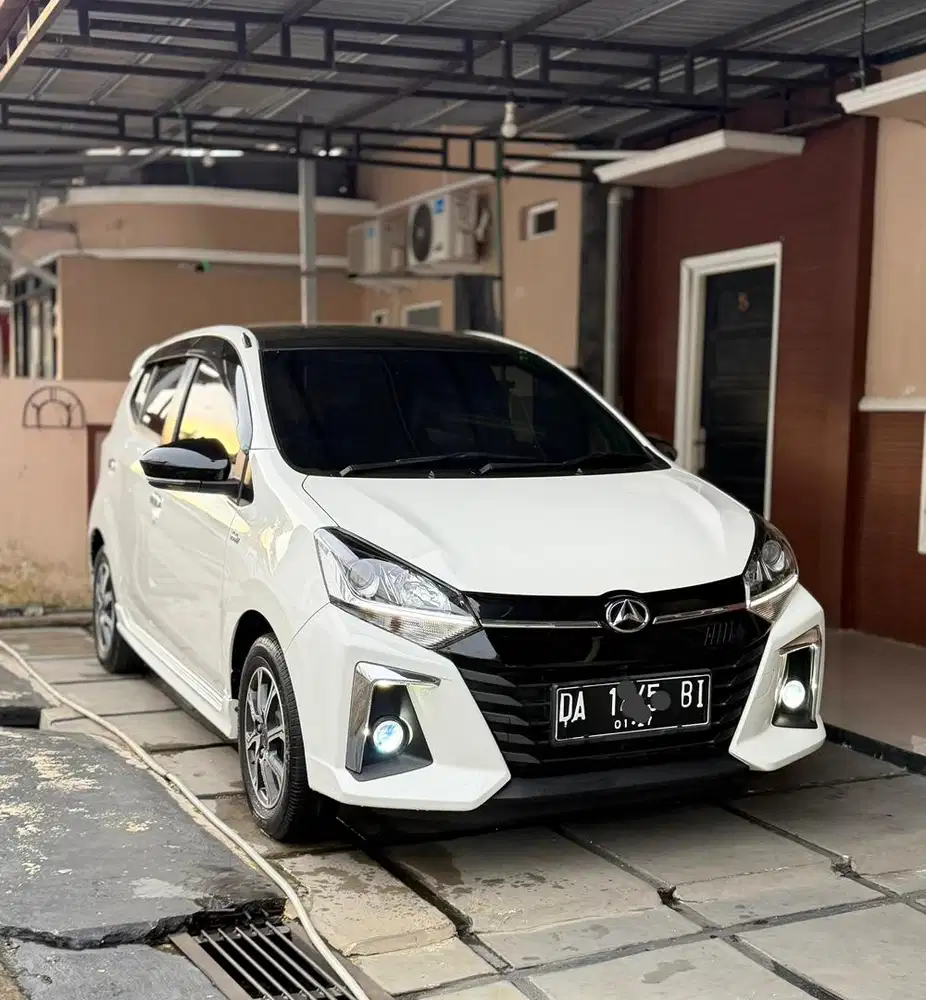 Dijual Mobil Ayla R Mt Tipe Tertinggi Km: 35.000 Istimewa