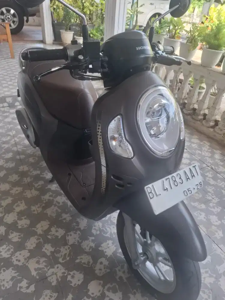 Di jual honda scoopy tahun 2023