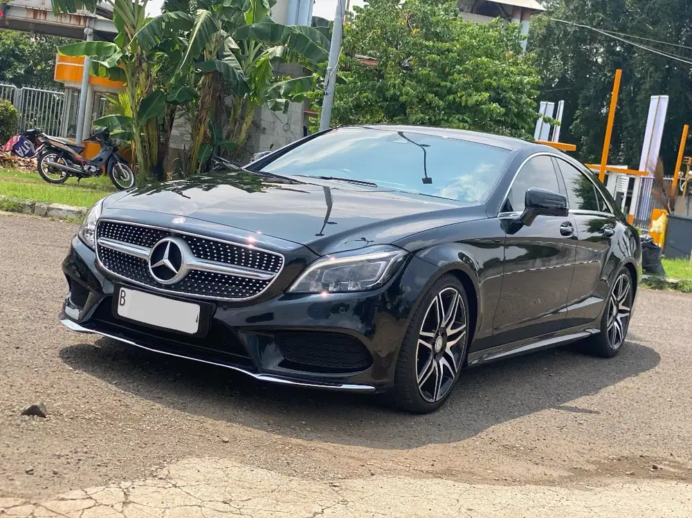 MERCEDES BENZ CLS400 AMG AT HITAM 2015