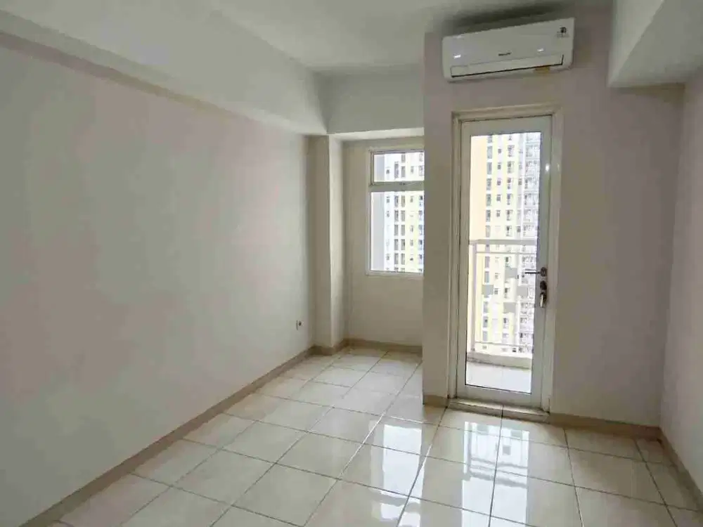 Disewakan Studio Kosongan Apartemen Springlake Summarecon Bekasi Vu Pool