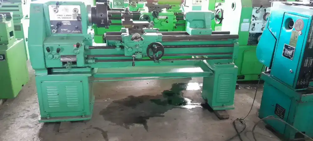 DI CARI HELPER CUCI MESIN BUBUT