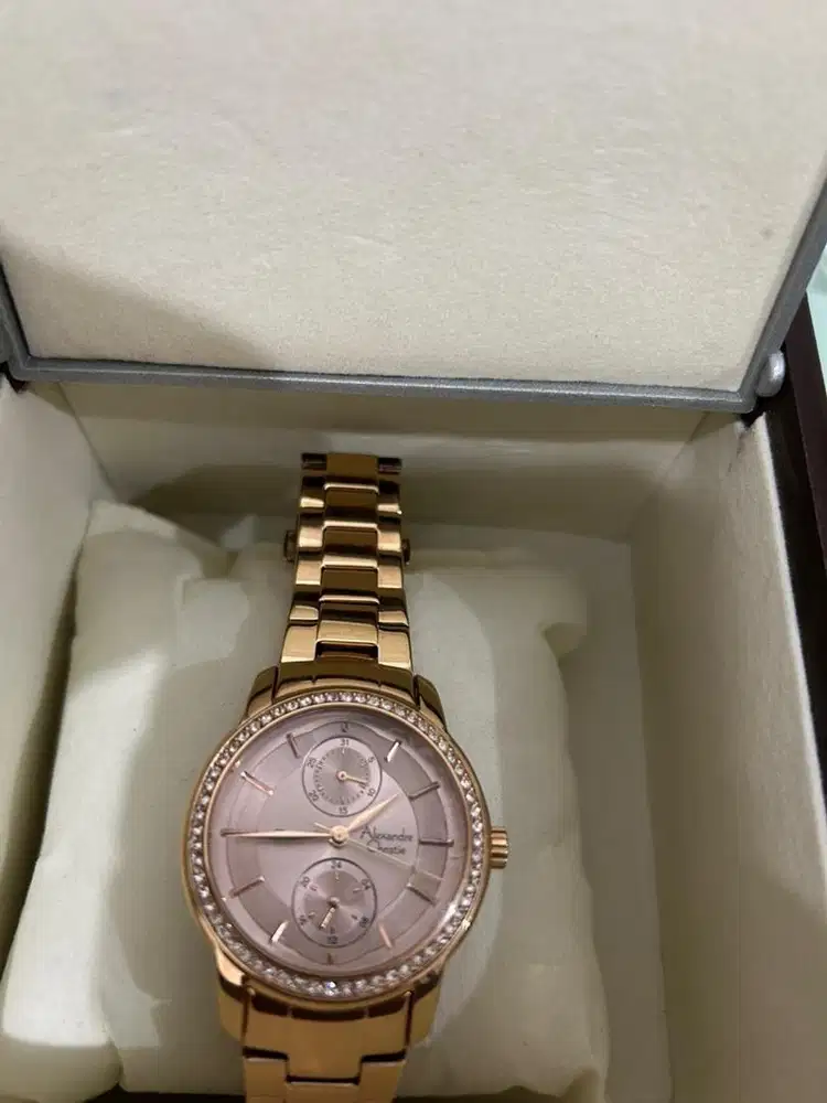 Jam tangan alexandre christie