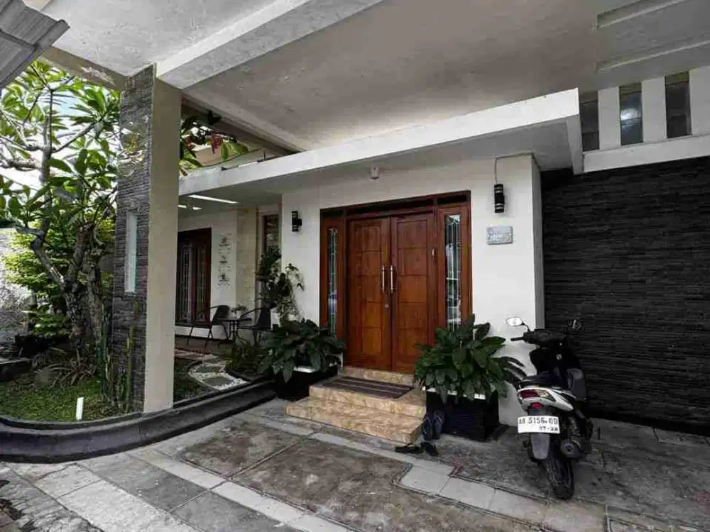 Rumah Cantik Dalam Perumahan Area Mlati Dekat Terminal Jombor, RSA. UGM, JCM