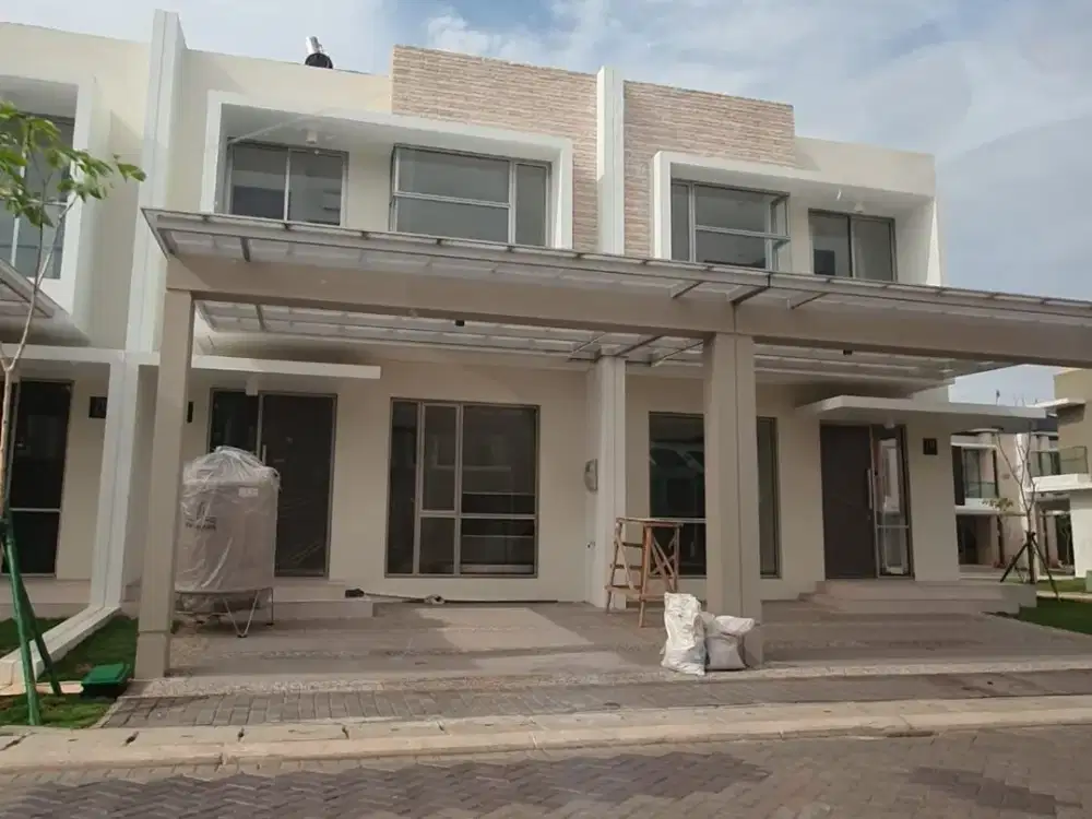 DIJUAL RUMAH PIK 2 UK 6X12.5 (2 LANTAI) KOSONGAN SHM BISA KPR DIJAMIN TERMURAH