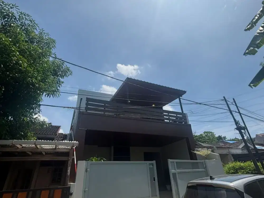 Rumah Modern di Komplek Cinere Estate 2 Lantai + Balkon Lokasi Super Strategis